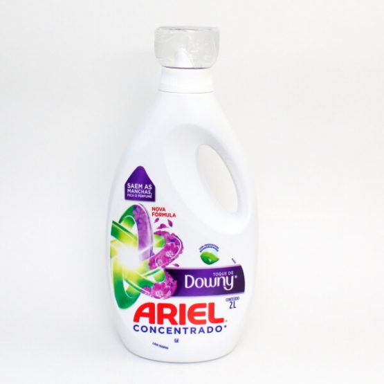LAVA ROUPAS ARIEL POWER LIQUID TOQUE DE DOWNY 2 LITROS